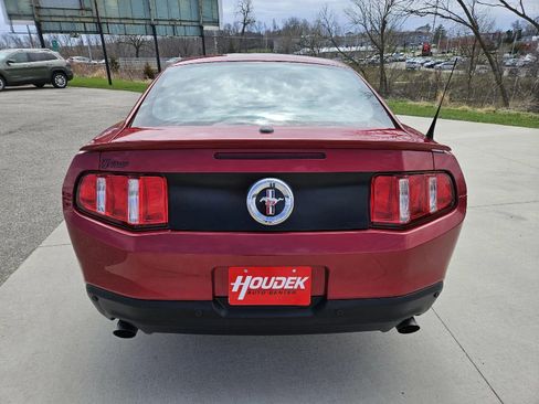 Used 2012 Ford Mustang Premium RWD image 7