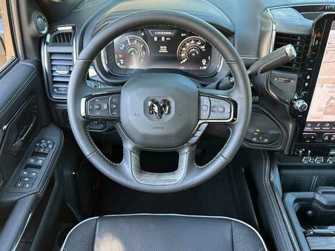 New 2026 RAM 2500 Limited AWD/4WD image 11