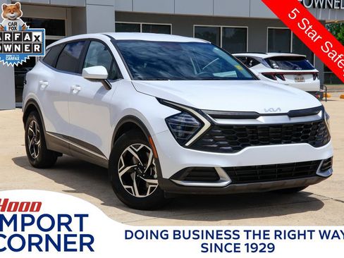 Used 2025 Kia Sportage LX FWD image 1