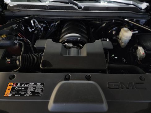 Used 2020 GMC Yukon XL Denali w/ Open Road Package image 47