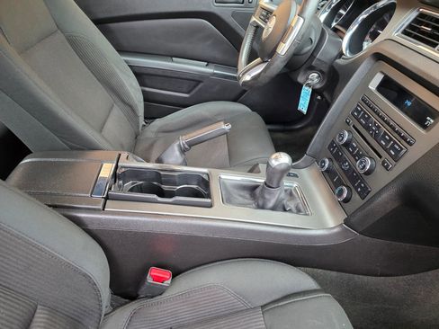 Used 2014 Ford Mustang GT image 19