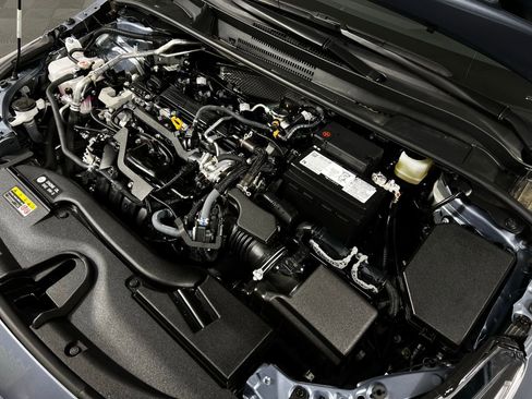 Certified 2025 Toyota Corolla SE image 11