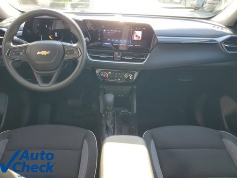 Used 2025 Chevrolet TrailBlazer LT w/ Driver Confidence Package FWD image 13