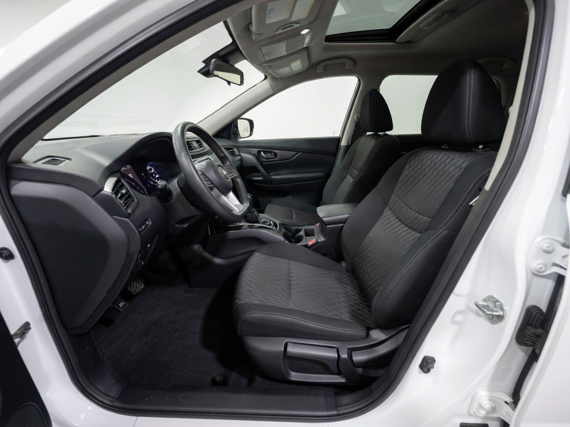 Used 2020 Nissan Rogue S FWD image 14