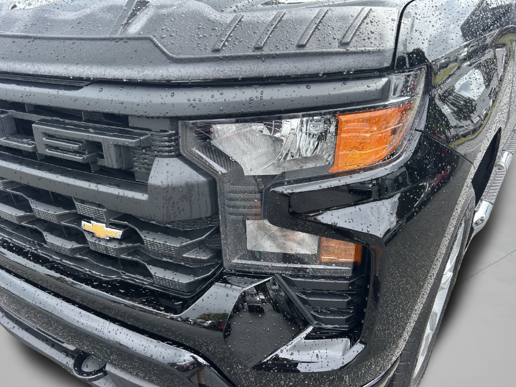 Used 2026 Chevrolet Silverado 1500 Custom RWD image 13