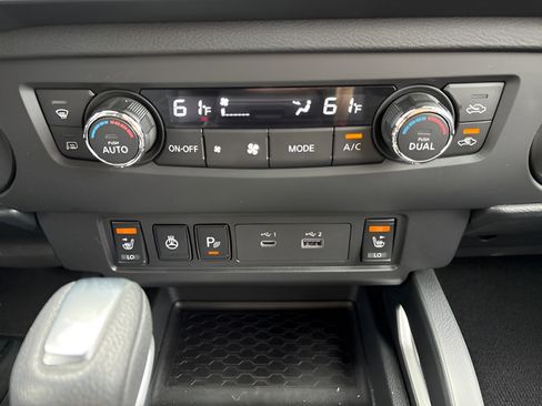 Certified 2025 Nissan Frontier SV w/ SV Convenience Package RWD image 19