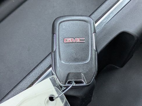 Used 2022 GMC Sierra 1500 Elevation w/ X31 Off-Road Package AWD/4WD image 29