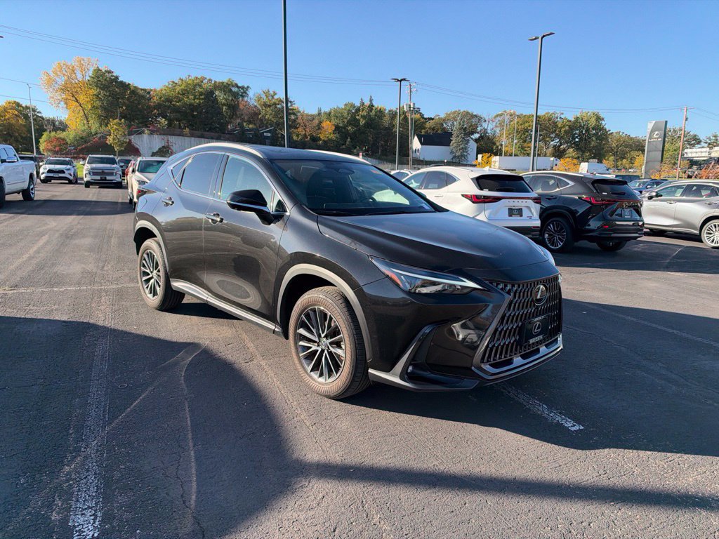 Used 2024 Lexus NX 350 AWD w/ Vision Package image 18