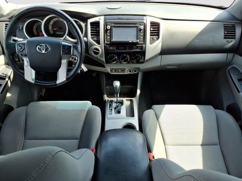 Used 2014 Toyota Tacoma 4x4 Double Cab image 15