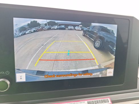 Used 2024 Toyota Tacoma TRD Sport image 25