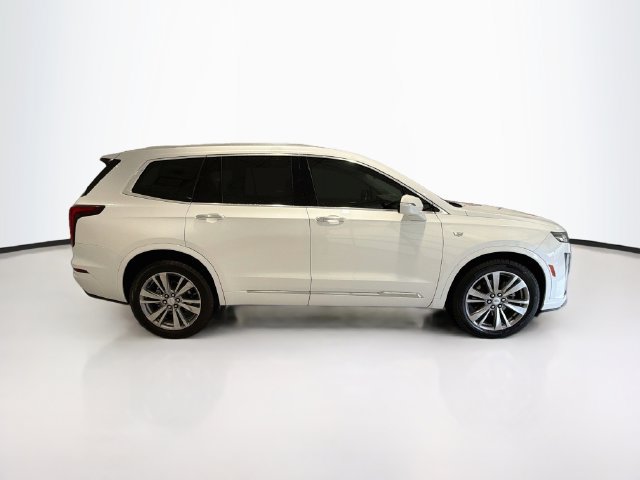 Used 2024 Cadillac XT6 Premium Luxury AWD/4WD image 7