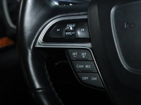 Used 2019 Lincoln Nautilus Reserve w/ Cargo Utility Package FWD image 24