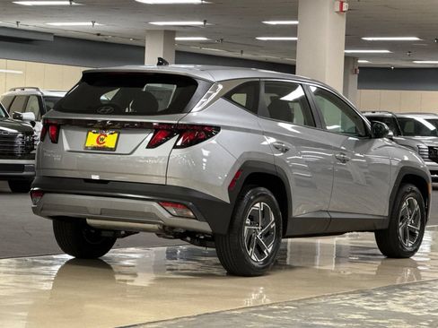 New 2026 Hyundai Tucson Blue SE AWD/4WD image 4