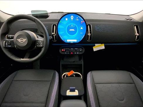 Certified 2025 MINI Cooper Countryman S w/ Comfort Package Max image 16