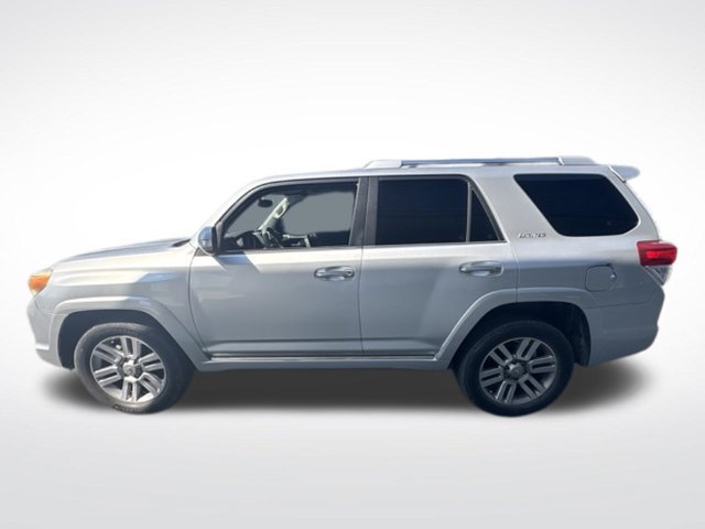 Used 2010 Toyota 4Runner Limited AWD/4WD image 11