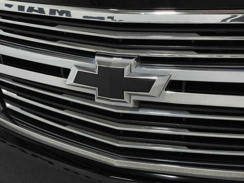 Used 2018 Chevrolet Tahoe Premier image 40