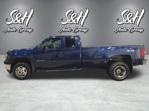 Used 2011 GMC Sierra 3500 SLT w/ SLT Convenience Package AWD/4WD image 7