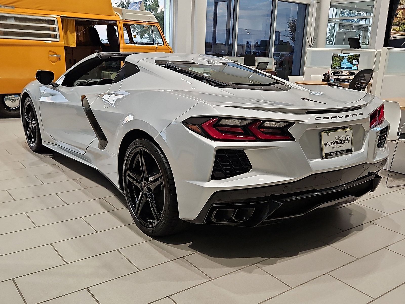 Used 2026 Chevrolet Corvette Stingray Coupe w/ 1LT RWD image 2
