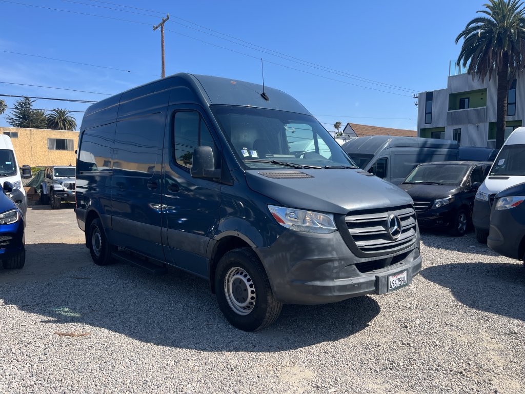 Used 2019 Mercedes-Benz Sprinter 144 image 3