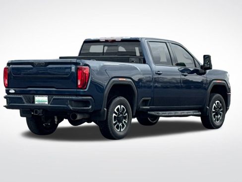 Used 2020 GMC Sierra 2500 AT4 w/ Technology Package image 3