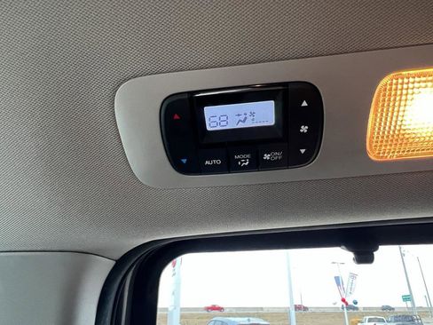 Used 2016 Honda Odyssey EX image 12