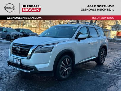 New 2025 Nissan Pathfinder Platinum w/ Lighting Package (N92)