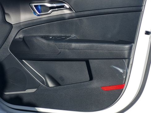 New 2026 Kia Sportage LX image 16