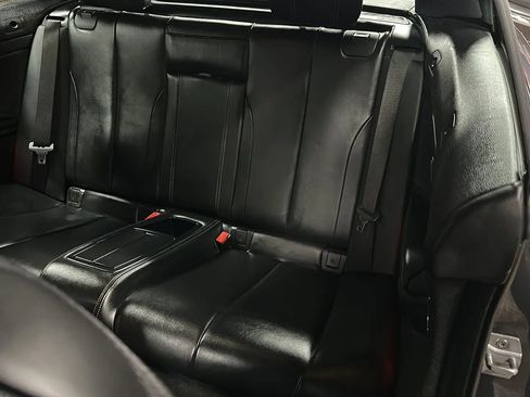 Used 2018 BMW M4 Convertible image 19