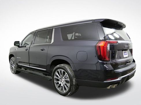 New 2026 GMC Yukon XL Denali w/ Denali Reserve Package image 5