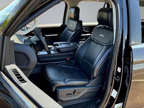 Used 2025 Ford Expedition Max Platinum AWD/4WD image 22