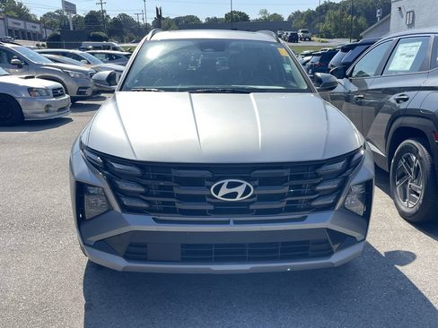 Used 2025 Hyundai Tucson SEL FWD image 2