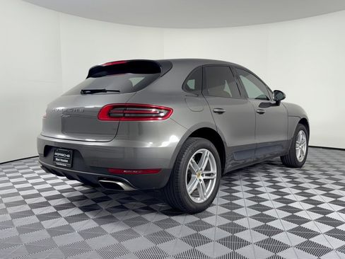 Used 2018 Porsche Macan AWD/4WD image 9