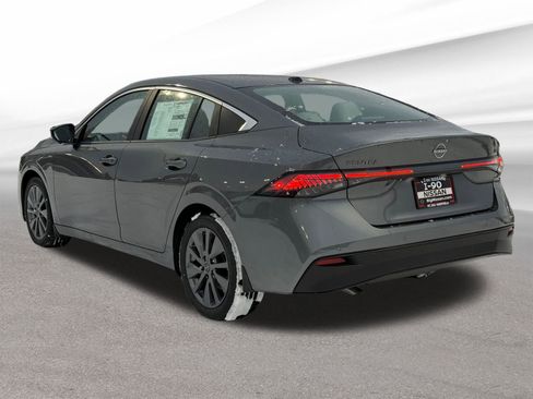 New 2026 Nissan Sentra SL w/ Floor Mat Package FWD image 9