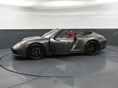 Certified 2017 Porsche 911 Carrera 4S AWD/4WD image 38