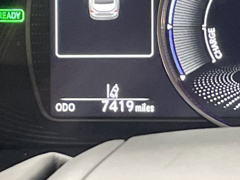 Used 2025 Lexus ES 300h w/ Premium Package image 21