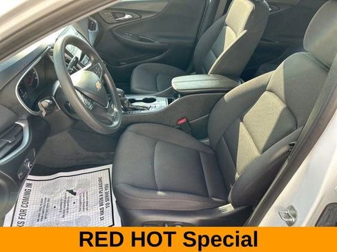 Used 2024 Chevrolet Malibu LT image 13