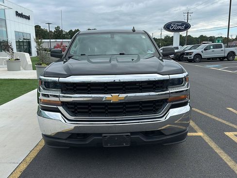 Used 2019 Chevrolet Silverado 1500 LT AWD/4WD image 2
