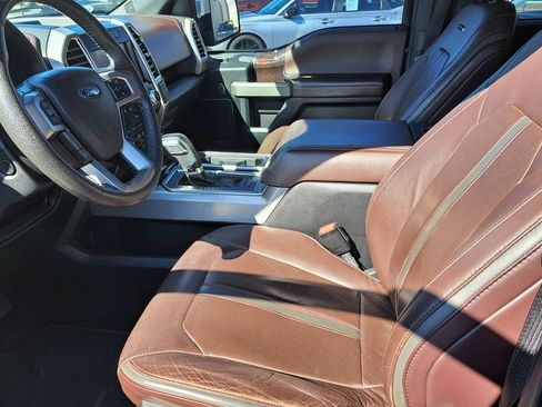 Used 2015 Ford F150 Platinum w/ Equipment Group 701A Luxury image 12