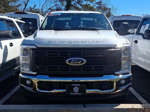 Used 2024 Ford F250 XL w/ XL Chrome Package RWD image 3
