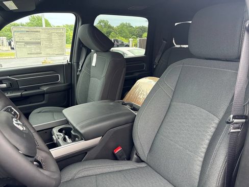 New 2026 RAM 2500 Big Horn AWD/4WD image 23