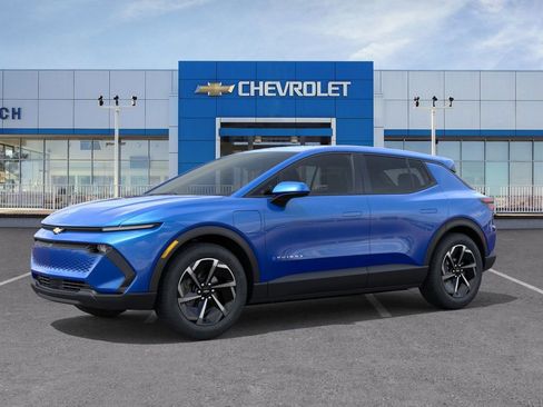 New 2026 Chevrolet Equinox EV LT image 2