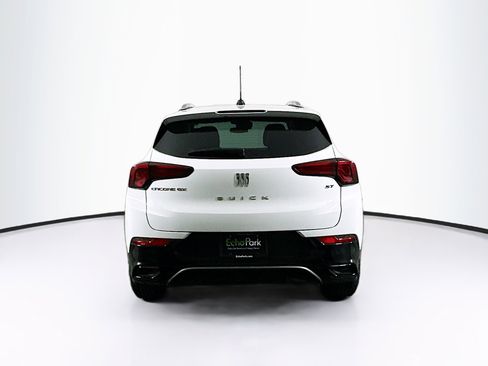 Used 2024 Buick Encore GX Sport Touring w/ Comfort Package image 7