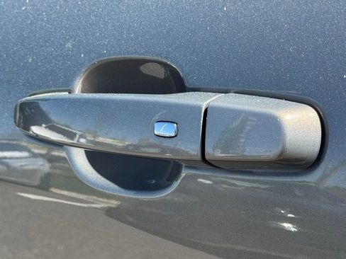 Used 2018 Chevrolet Equinox LT image 13