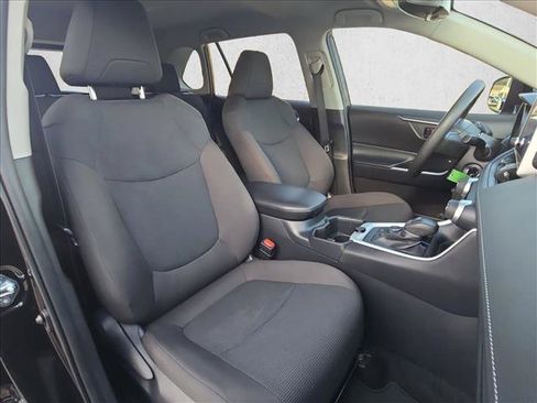Used 2025 Toyota RAV4 LE AWD/4WD image 19