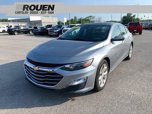 Used 2024 Chevrolet Malibu LT FWD image 1