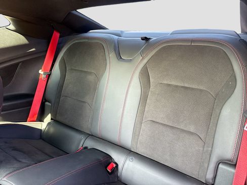 Used 2019 Chevrolet Camaro ZL1 RWD image 22
