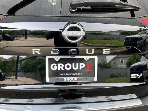Certified 2023 Nissan Rogue SV FWD image 10