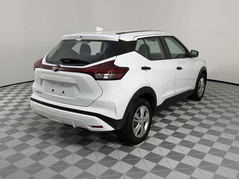 Used 2024 Nissan Kicks S FWD image 9