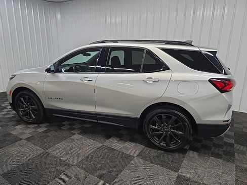 Used 2022 Chevrolet Equinox RS AWD/4WD image 4
