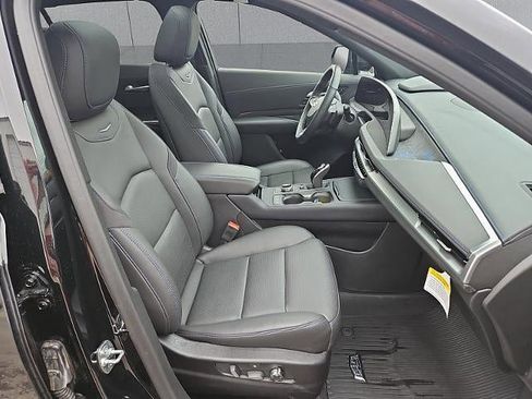 New 2025 Cadillac XT4 Sport w/ LPO, Onyx Lite Package image 18